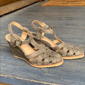 Frye grey leather sandals
